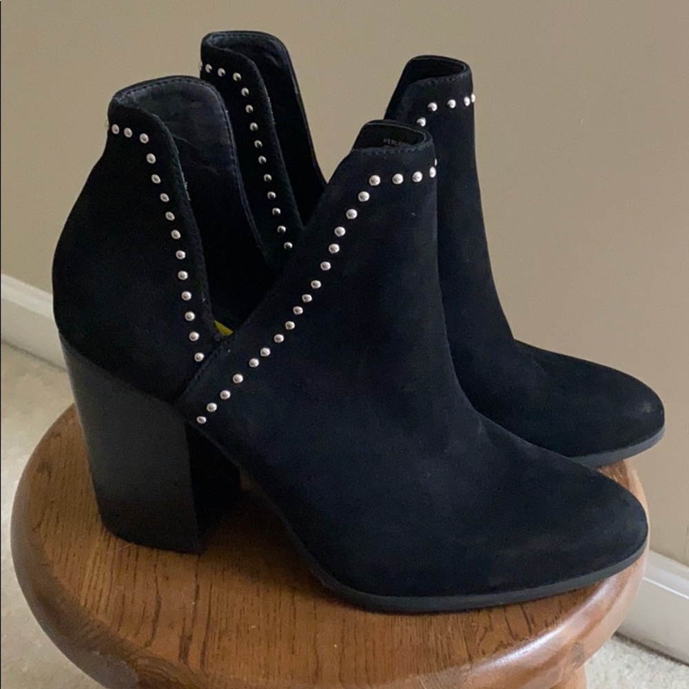 Steve Madden Bootie heels!